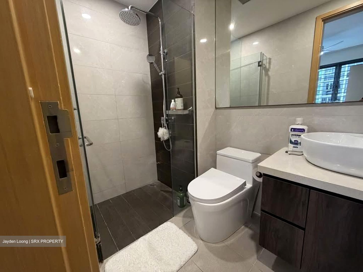 Esparina Residences (D19), Condominium #574082011